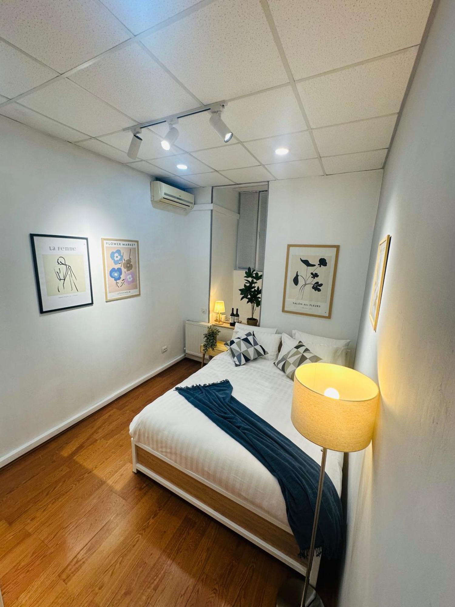 Cosy Koala Hostel Тбилиси Екстериор снимка